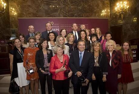 EMPRESARIA DEL AÑO EMPRESARIA DEL AÑO