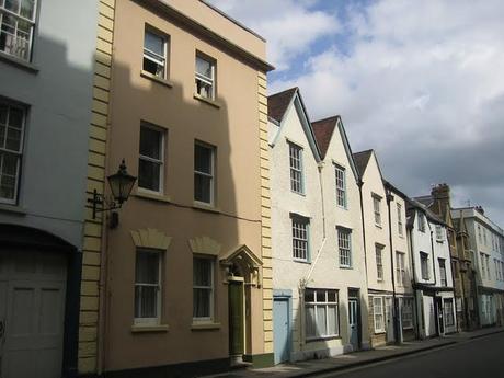 CALLEJEANDO EN OXFORD I : ENTRE GARGOLAS, SABIOS Y HARRY POTTER CALLEJEANDO EN OXFORD I : ENTRE GARGOLAS, SABIOS Y HARRY POTTER