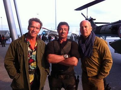 Primera foto de Schwarzenegger, Stallone y Willis en el set de 'The Expendables 2'