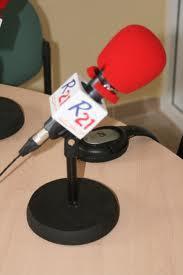 Hoy jueves, entrevista en la radio