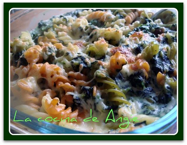 ESPIRALES CON BECHAMEL DE ESPINACAS