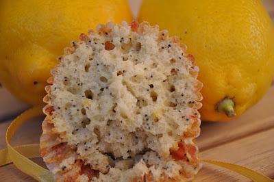 Magdalenas De Limón Y Semillas De Amapola