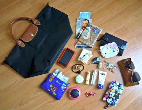 Qué llevan las bloggers en el bolso Qué llevan las bloggers en el bolso