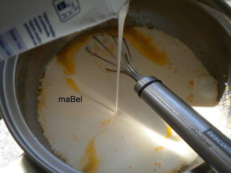 Crema de huevos en su cascarón Crema de huevos en su cascarón