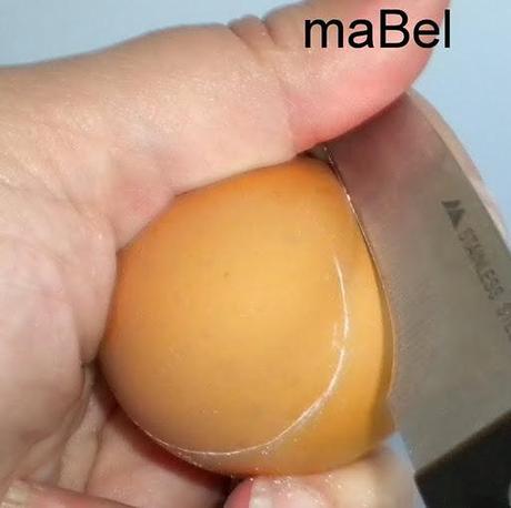 Crema de huevos en su cascarón Crema de huevos en su cascarón