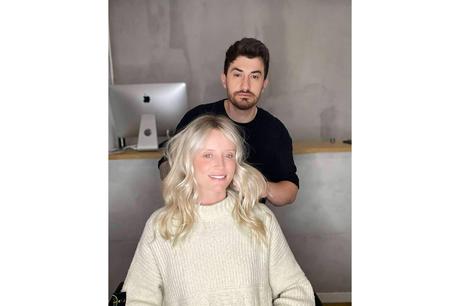 ¿Cómo cuidar el cabello con mechas en verano?, por DIM Salón