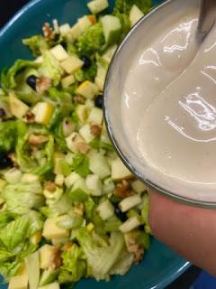 ENSALADA DE APIO, MANZANA Y ARANDANOS