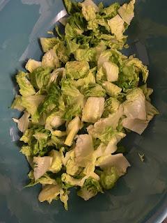 ENSALADA DE APIO, MANZANA Y ARANDANOS