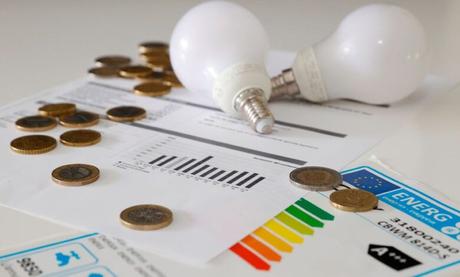 Quien puede solicitar el bono social de la luz: ahorrar en la factura eléctrica