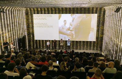 Agrilogistics, de Gerard Ortín, y All about my Sisters, de Wang Qiong, ganadoras de Documenta Madrid 2022