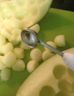 ENSALADA DE SANDIA, MELON ,MELOCOTÓN Y JAMÓN! ENSALADA DE SANDIA, MELON ,MELOCOTÓN Y JAMÓN!