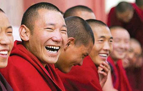 10 acciones sutiles y budistas para que la gente te quiera a su lado