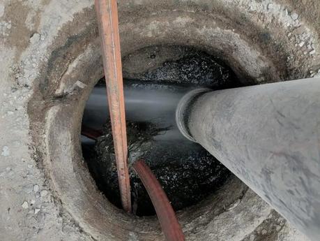 A marchas forzadas realiza INTERAPAS programa de desazolve