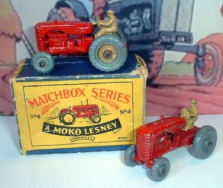 Triumph con sidecar y Dodge Kew con caja de madera de Matchbox #4 Triumph con sidecar y Dodge Kew con caja de madera de Matchbox #4