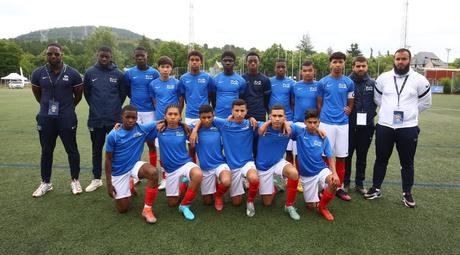El Trofeo del Primer Torneo Internacional del Centenario, organizado por la SD Ponferradina se va para Gijón 4