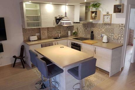Diseños modernos de cocinas en Málaga de la mano de Idecocina Diseños modernos de cocinas en Málaga de la mano de Idecocina