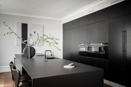 delikatissen scandinavian modern scandinavian black decor scandi black decoración negra decoración moderna decoración elegante cocina negra black kitchen black decor  