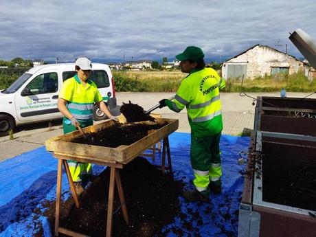 Ponferrada pone el objetivo en animar a 1.000 viviendas del medio rural y barrios periféricos a realizar compostaje doméstico  1
