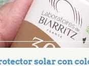 Protector solar color cosmética natural está funcionando