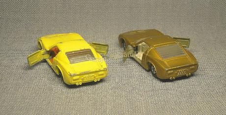 Lamborghini Miura en dos versiones diferentes de Matchbox