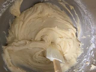 BIZCOCHO DE CEREZAS Y VAINILLA