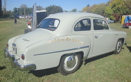 Institec Sedan Graciela del año 1959 fabricado por DINFIA en Argentina