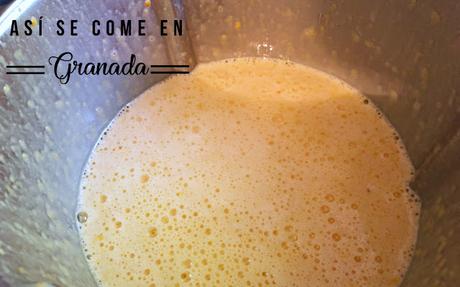 Pastel de almendra y naranja