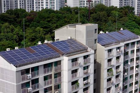 Sud Renovables instala paneles solares en fachadas Sud Renovables instala paneles solares en fachadas