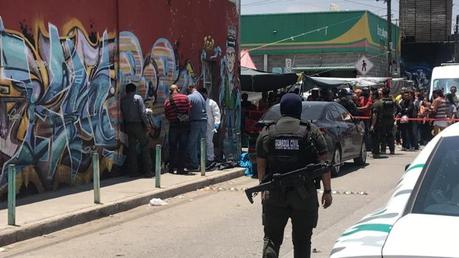 Asesinan a un lavacoches en el tianguis de la colonia San Luis