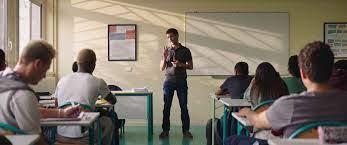 Medianoche + La vida cuando era nuestra + Los profesores de Saint –Denis Medianoche + La vida cuando era nuestra + Los profesores de Saint –Denis