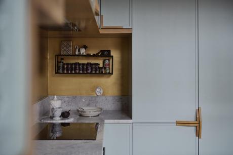 delikatissen ventanas guillotina scandinavian apartment scandi modern scandi elegant interiors muebles de diseño interior duplex escalera duplex distribución duplex decoración integrada duplex ático nórdico  