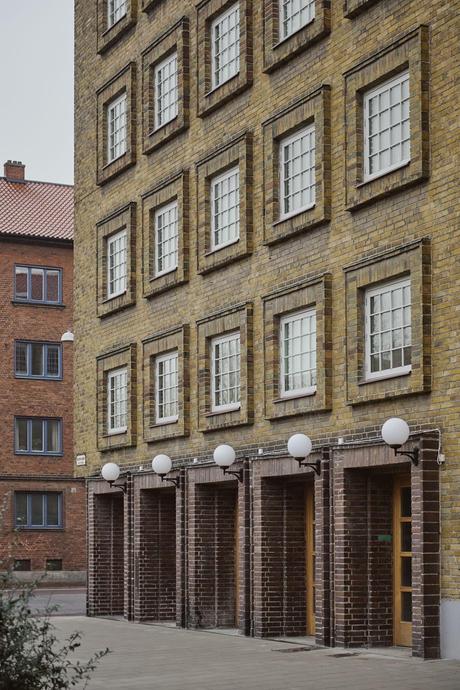 delikatissen ventanas guillotina scandinavian apartment scandi modern scandi elegant interiors muebles de diseño interior duplex escalera duplex distribución duplex decoración integrada duplex ático nórdico  