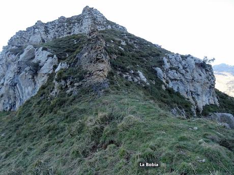Las Agüeras-Villaorille/Viḷḷuriche-La Cueva la Canal-Picu Mayor-La Furacá