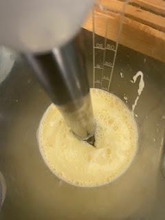 ENSALADA CON BROCOLI, ARANDANOS YAGUACATE