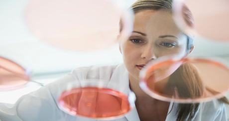 Atos inaugura su Centro de Excelencia en Ciencias de la Vida para acelerar el desarrollo de fármacos e impulsar la medicina de precisión