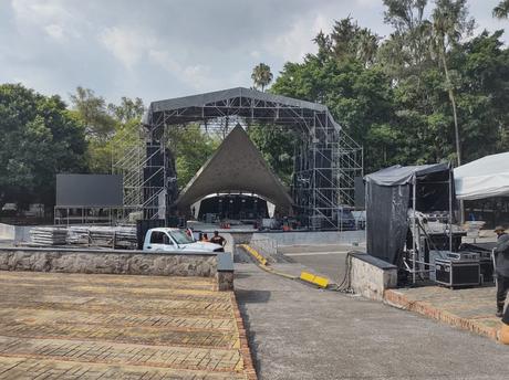 Alex Lora y El Tri dan el primer paso en la reactivación de la Concha Acústica Alex Lora y El Tri dan el primer paso en la reactivación de la Concha Acústica