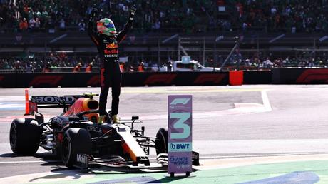 Checo y su show run quemarán llanta en Guadalajara