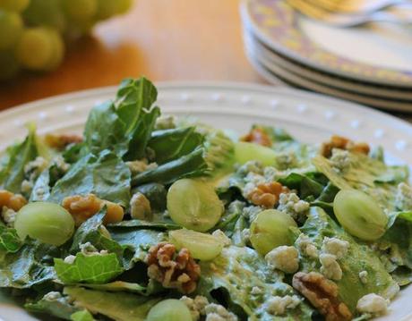 Ensalada de lechuga con semillas y nuez
