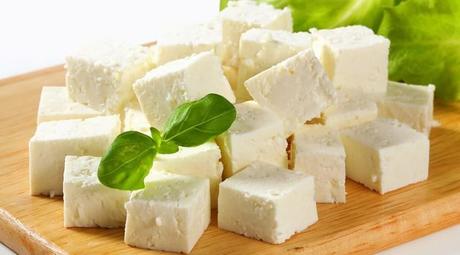 Ensalada de lechuga con semillas y nuez