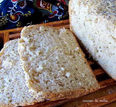 Pan de calabacín, limón y menta Pan de calabacín, limón y menta