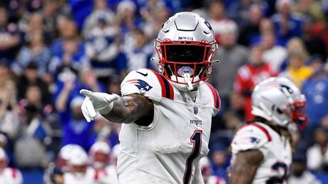 Los Bears adquieren a N’Keal Harry de los Patriots WR N'Keal Harry con los New England Patriots