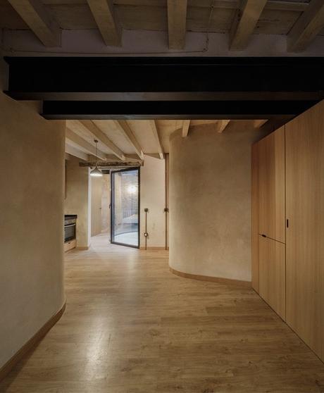 delikatissen vivienda sevilla triplex decoración tragaluz scandinavian industrial salón terraza abierto patio interior redondo modern sevilla apartment ladrillo visto edificio renovado sevilla cristales redondos delikatissen vivienda sevilla triplex decoración tragaluz scandinavian industrial salón terraza abierto patio interior redondo modern sevilla apartment ladrillo visto edificio renovado sevilla cristales redondos