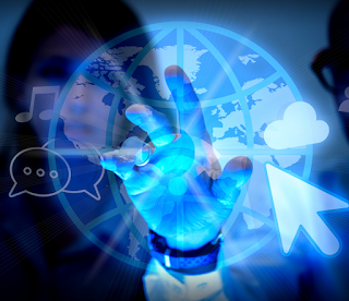 La forma en que navegamos e interactuamos en internet está cambiando  constantemente, el próximo paso es hacia la descentralización y para esto llega la web 3.0. Por: Francesco Lovaglio Tafuri