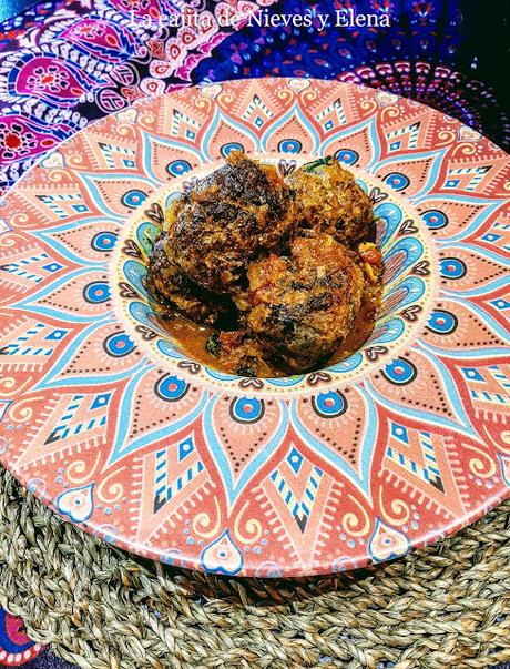 Curry de albóndigas