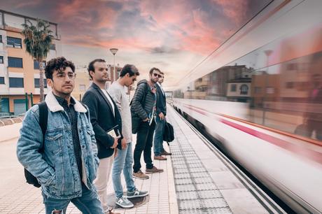 Valiente Bosque: pop guitarrero en ‘Modo Dios’