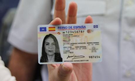 Cuánto dinero cuesta renovar el DNI o el pasaporte: este es el requisito para poder solicitarlo