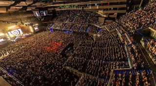 Tras éxito absoluto gira adentro afuera tour