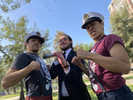 Les Bateliers parodia a los héroes de acción, en su nuevo video “Indeciso” 5d2809aa-1327-1ca4-efee-cd0f7c7aae7e