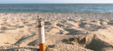 Prohibido fumar en las playas de Barcelona