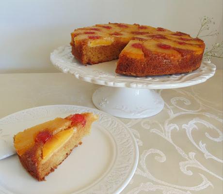 Tarta de piña. Pineapple upside-down cake